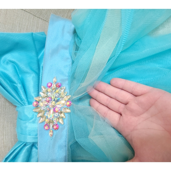 🌟Galaxy Prom Dress 🌟- House of Wu - Picture 8 of 15